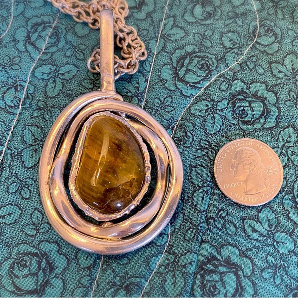 Large Vintage Tiger Eye Pendant with Chain - Picture 4 of 5
